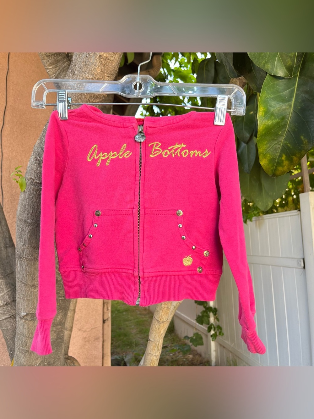 Vintage Y2K Apple Bottoms Pink Zip-Up Hoodie .